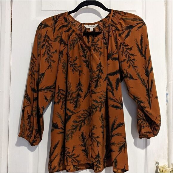 Tucker Caramel Pine in Crepe de Chine Silk Smock - Picture 10 of 10